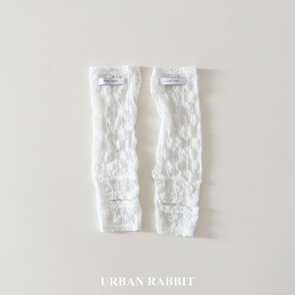 Urban rabbit 波浪線洞洞襪