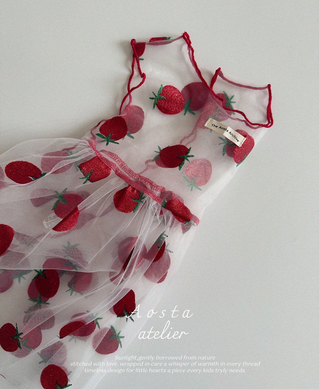 Aosta lace strawberry dress
