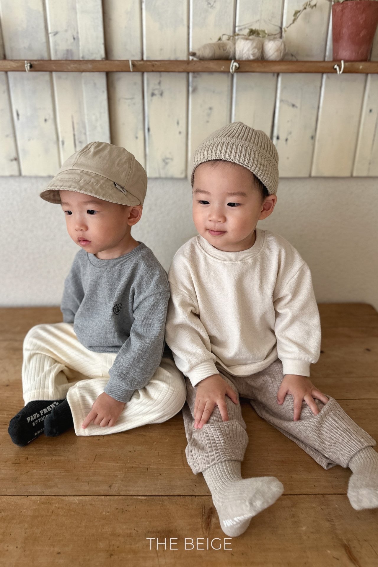 the beige basic long sleeve t-shirt (80-120cm)