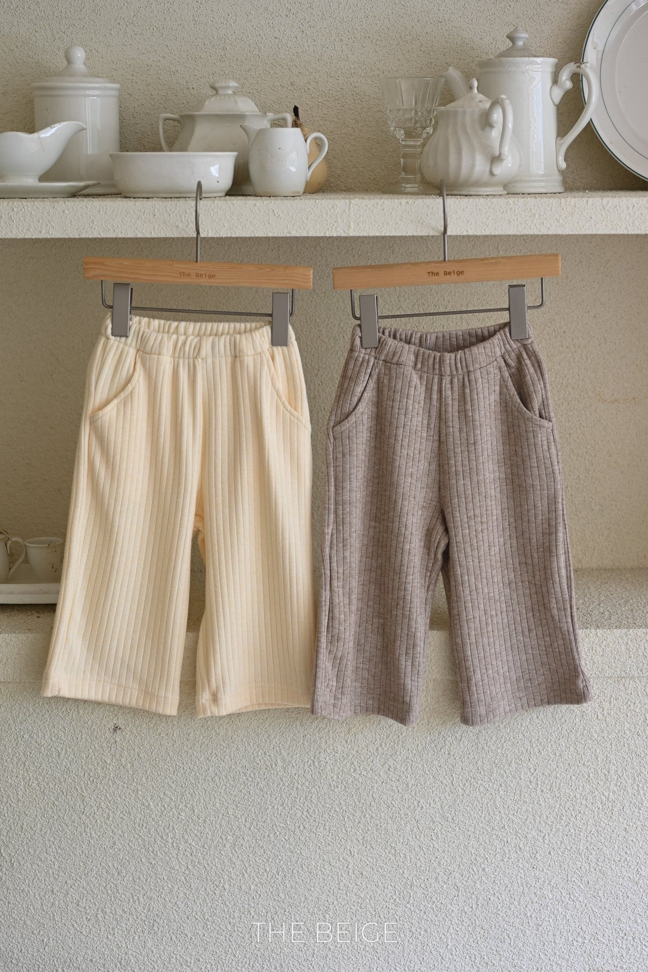 the beige bone length pants (80-120cm)
