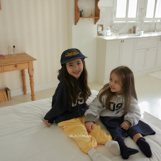 blackbean number hoodie(kids)