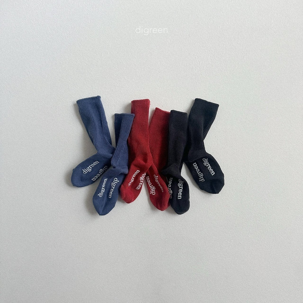 digreen tone-down black socks set (12-23cm)