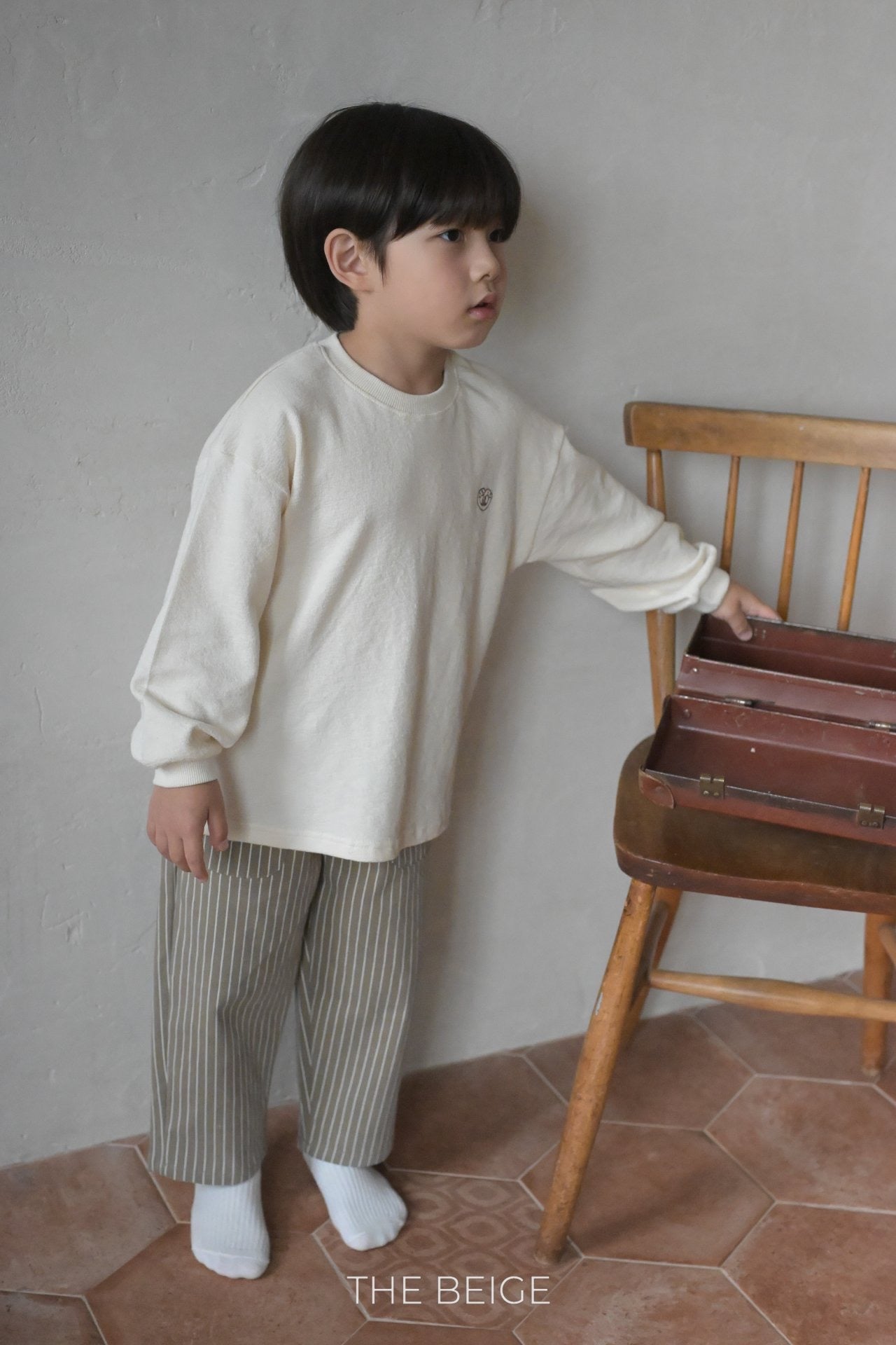 the beige basic long sleeve t-shirt (80-120cm)