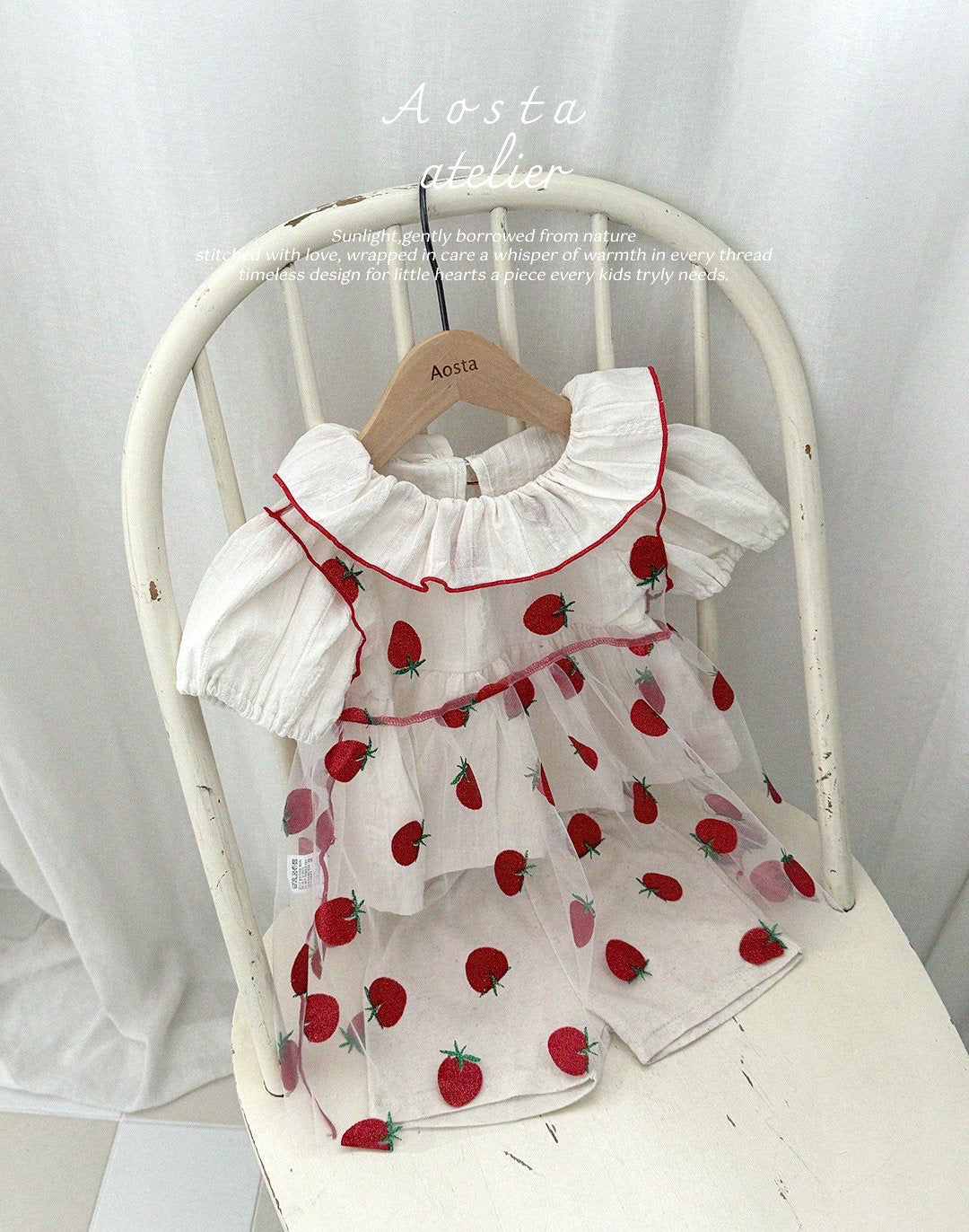Aosta lace strawberry dress