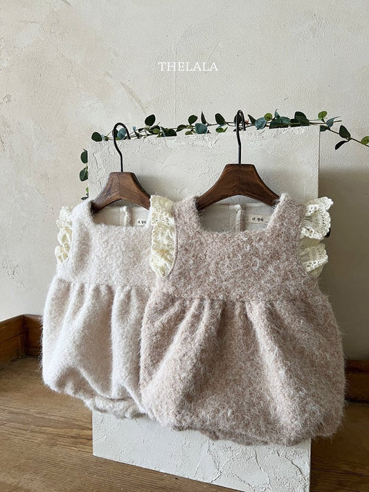 thelala buckle suit (3-18m)