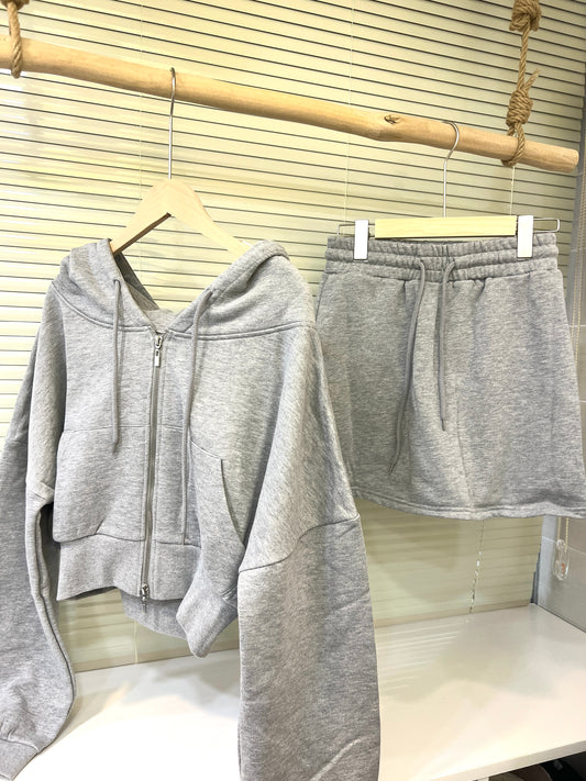 衣櫃必備休閒套裝 (外套連帽拉鏈外套+半身裙褲)