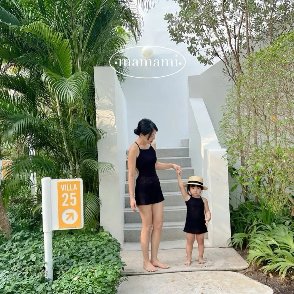 Mamami 親子款細肩露背連身泳裝 (kids ~ mom)