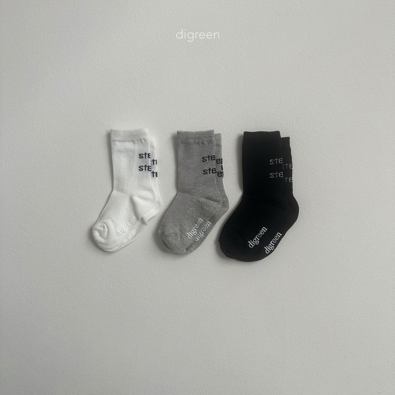 digreen step socks (12-23cm)