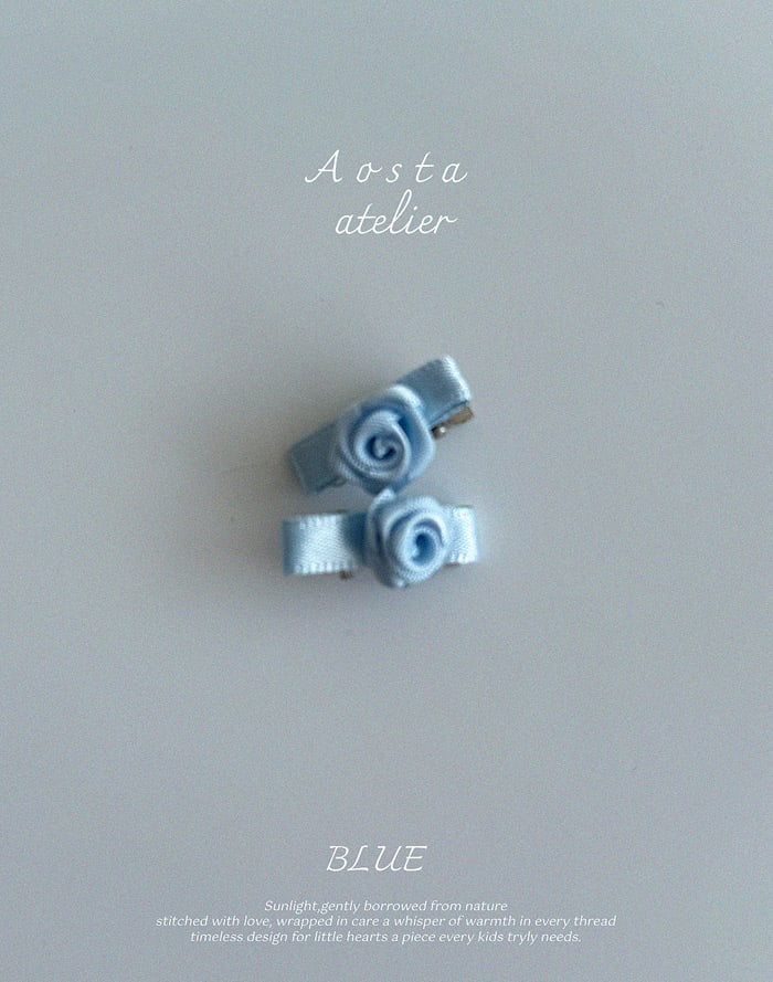 aosta Mini Rose pin