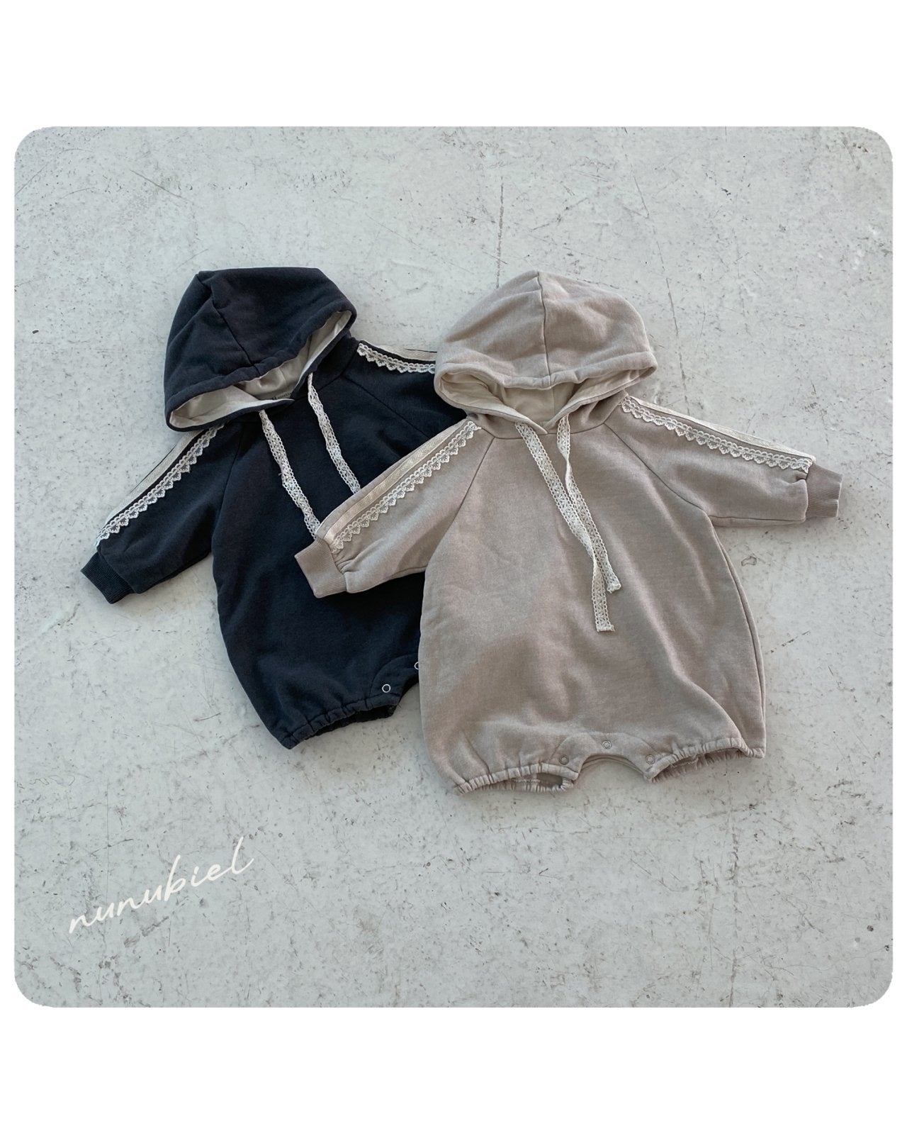 nunubiel lace hood romper (3-18m)