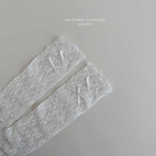 melikey two two lace socks