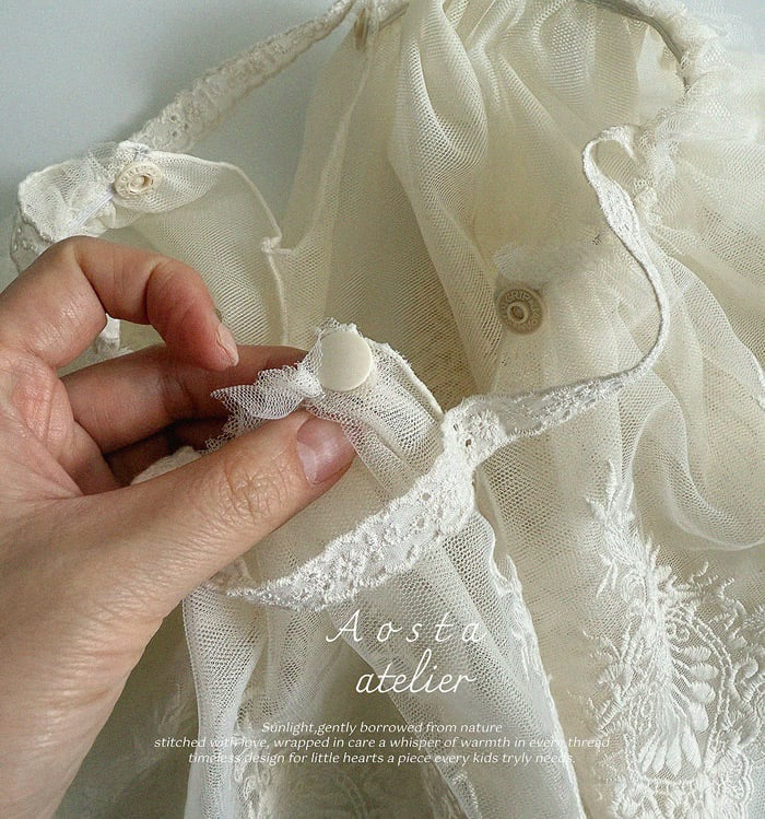 aosta Petal blouse