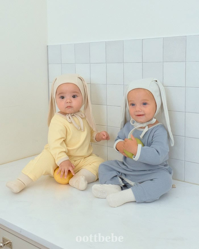 oottbebe butter cream full body suit bonnet set (3-12m)