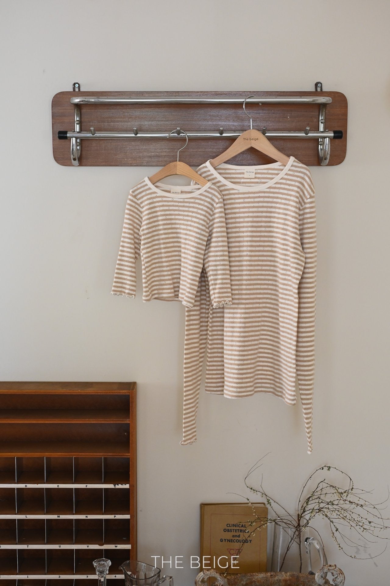 the beige round nal nari t(adult)
