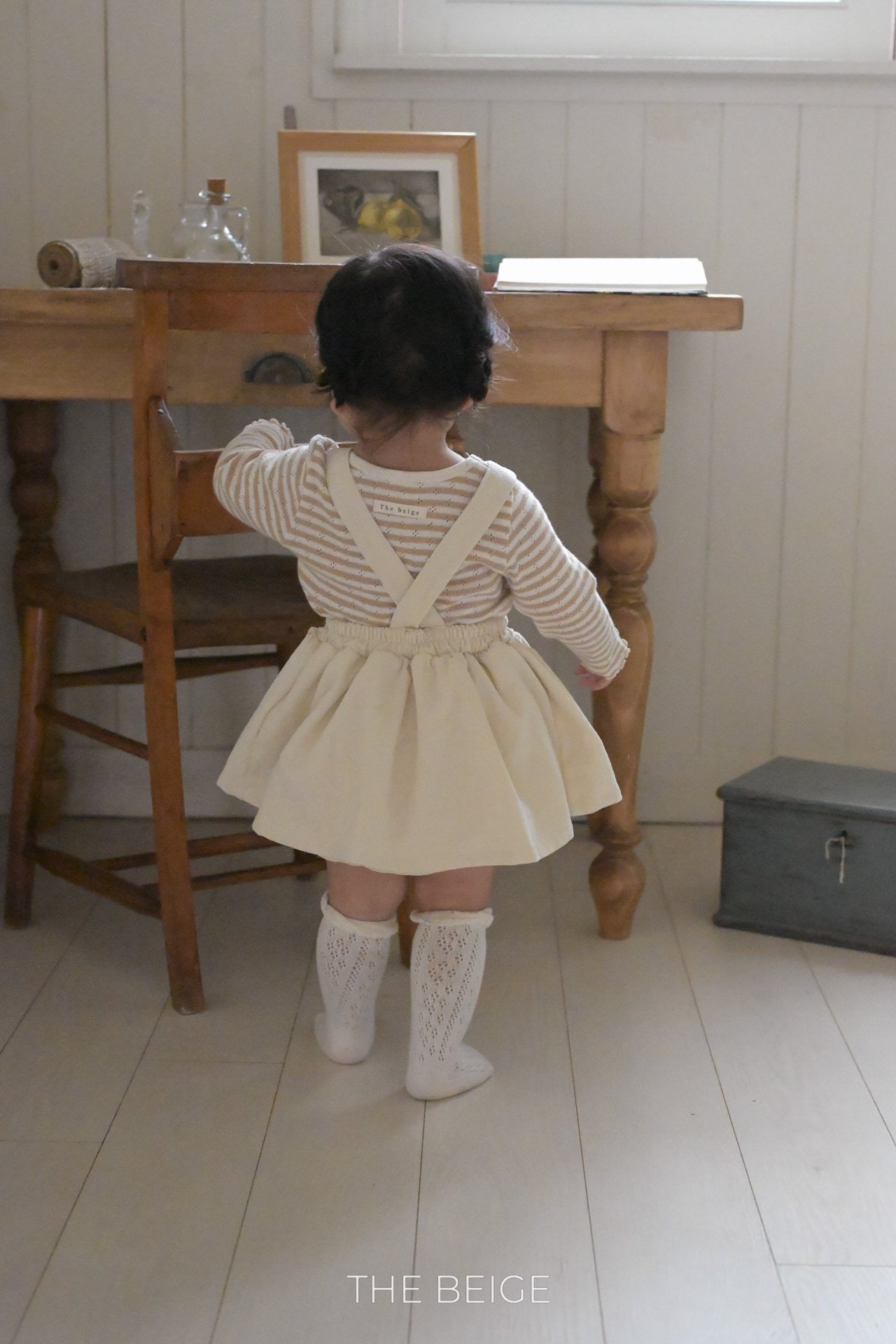the beige earring suspender suit (6-18m)