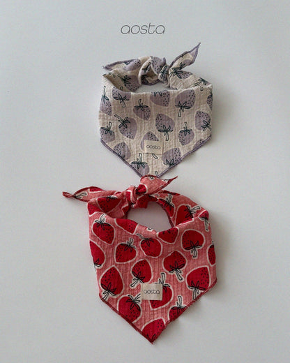 Aosta strawberry scarf