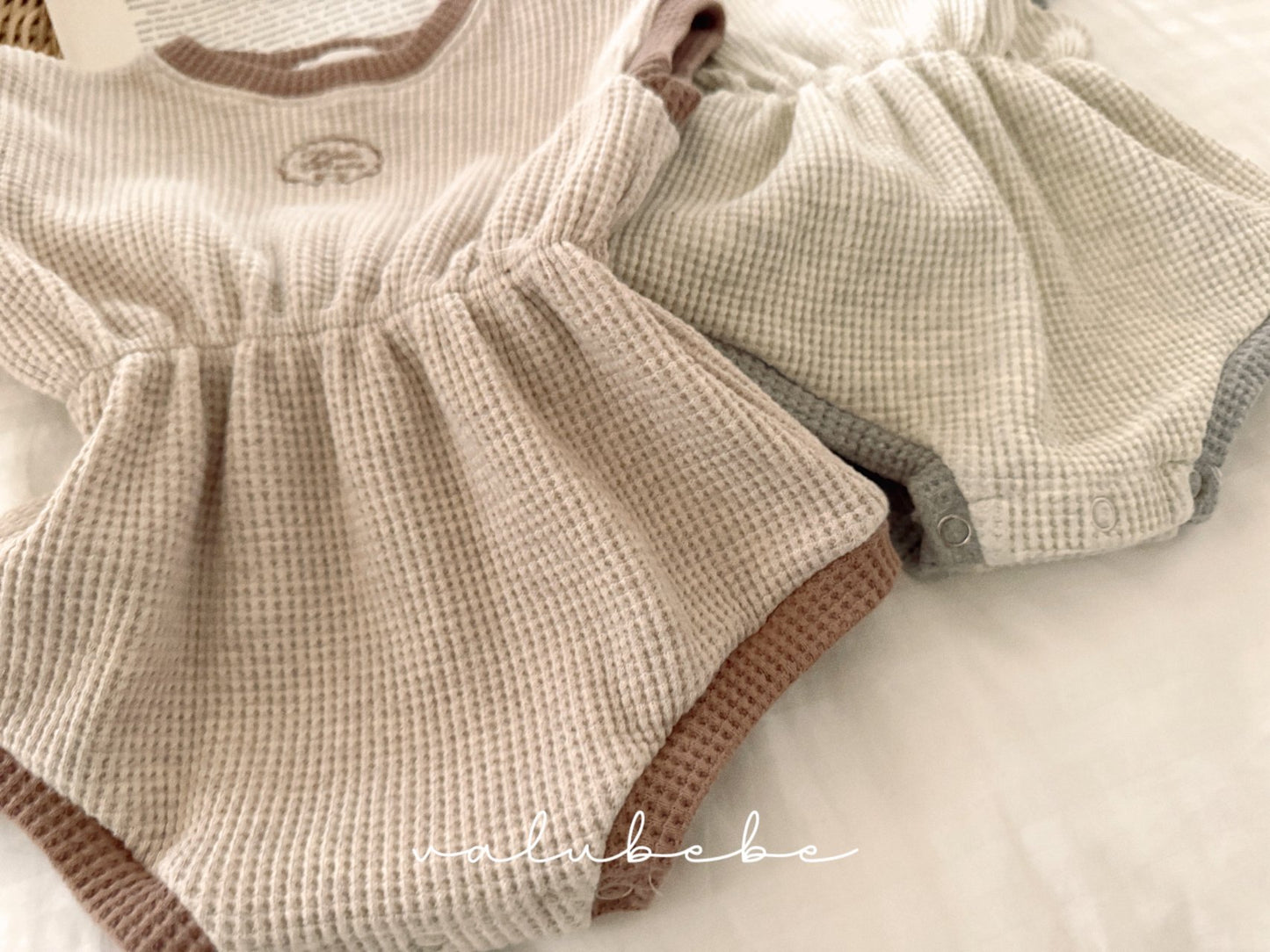 valubebe croffle color block suit (6-18m)