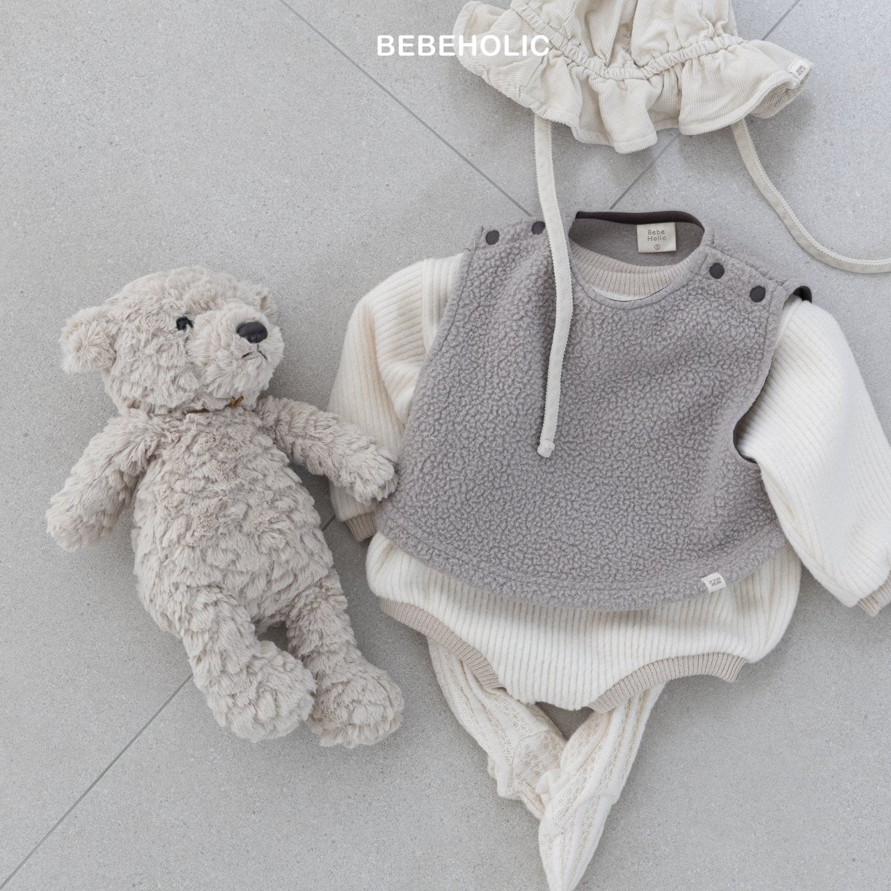 bebeholic rainbow suit (3-18m)