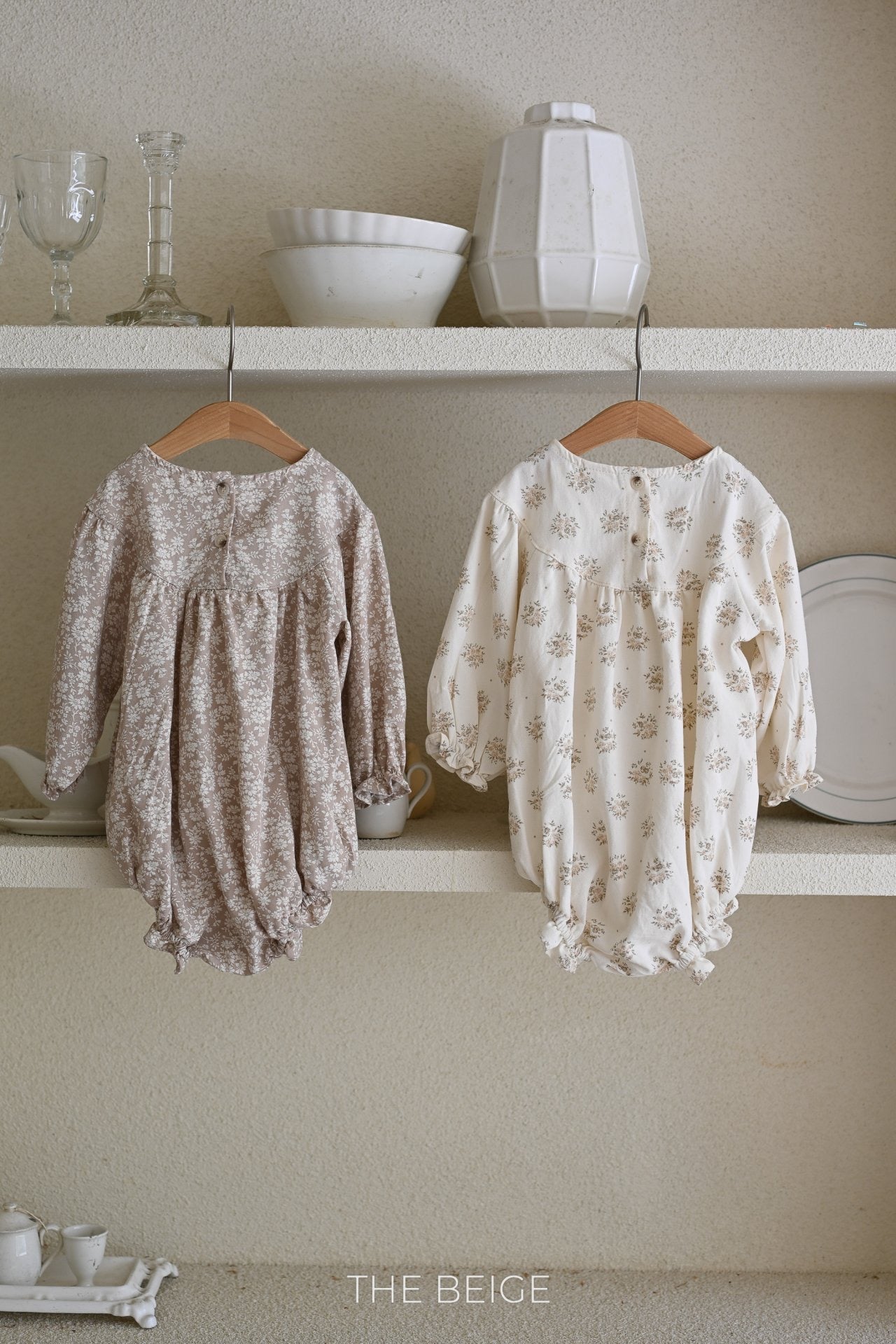 the beige shirring dyed suit (6-18m)