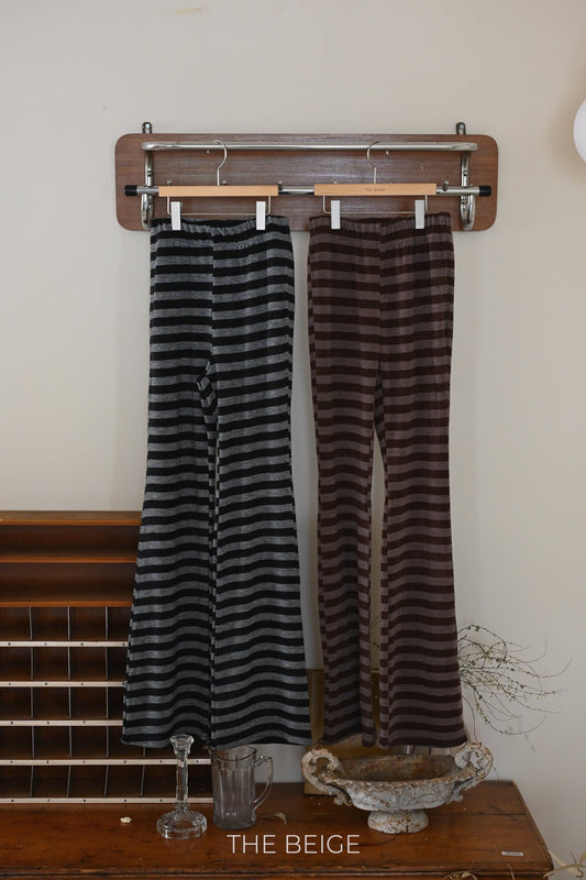 the beige border bell pants(adult)