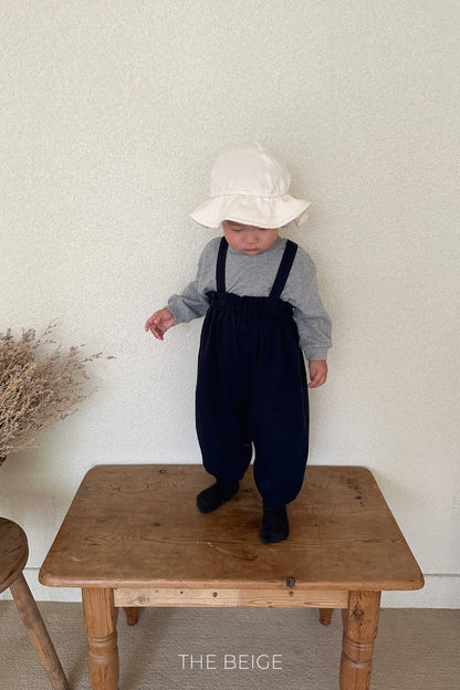 the beige loom suspender suit (6-18m)