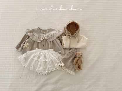 valubebe classic yoke blouse (6-24m)