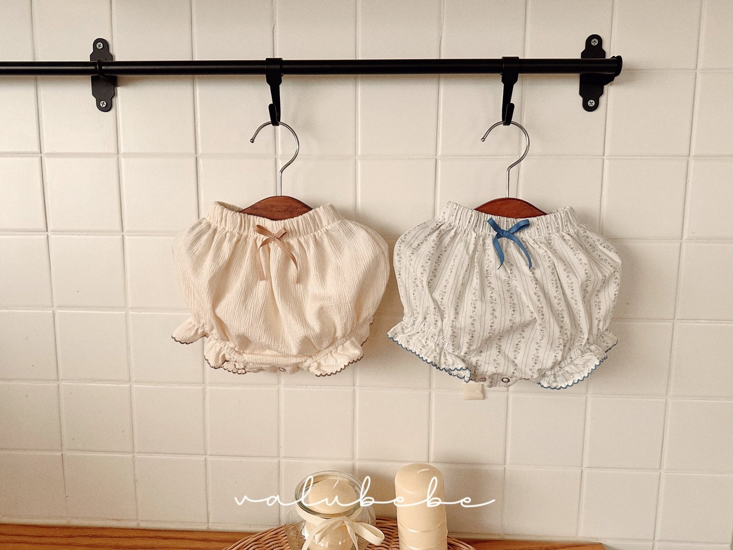 valubebe berry frill bloomers (6-18m)