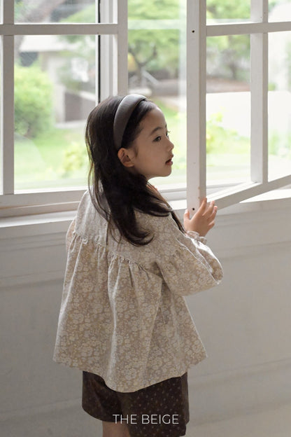 the beige flower blouse (80-120cm)