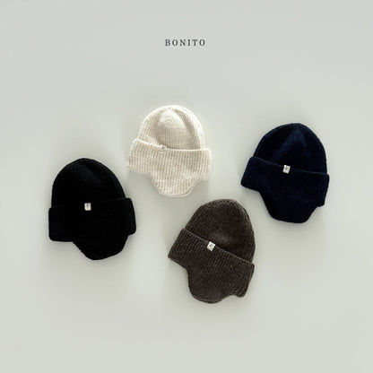 Bonito earflashing knit beanie