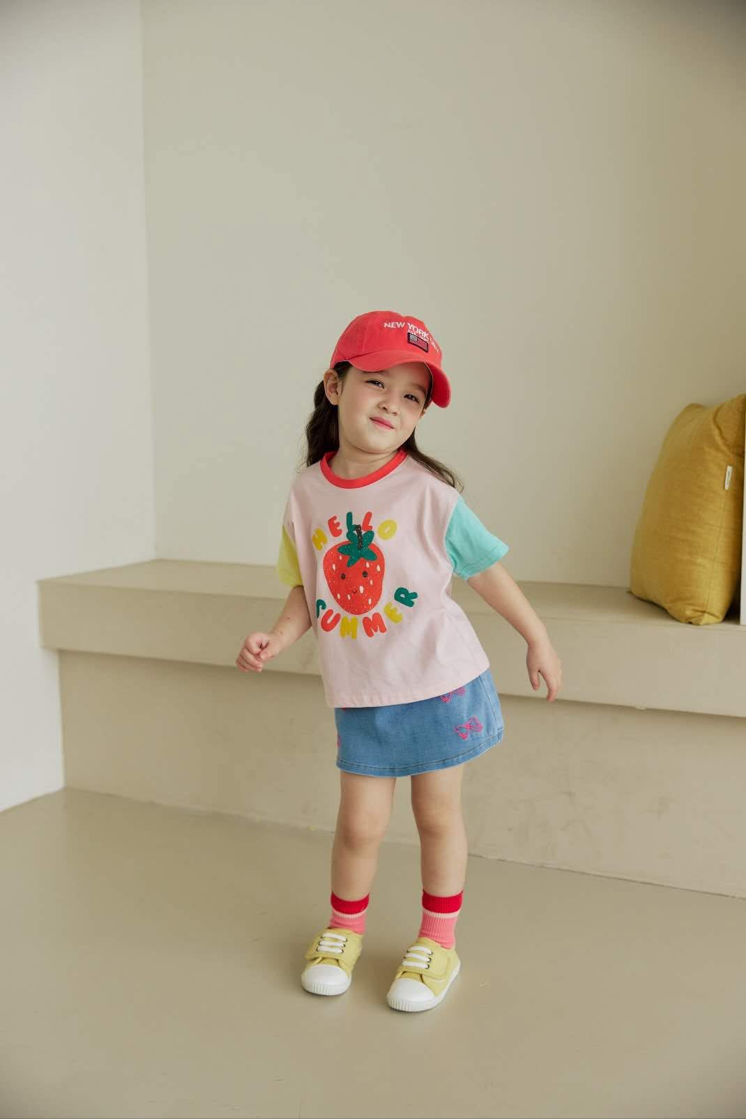 Orangemom hello草莓tee (95-140cm)