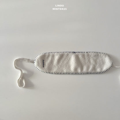 LINDO melo embroidery earmuff