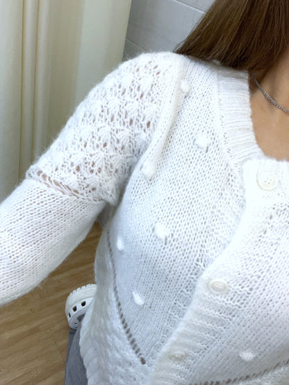 奶呼呼縷空花針織毛衣