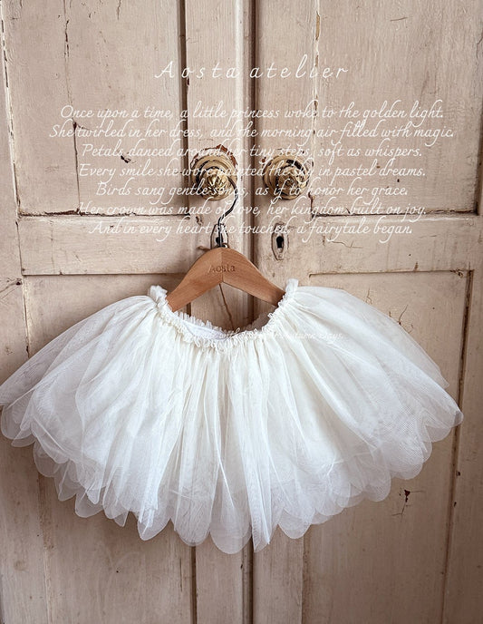 Aosta lace skirt
