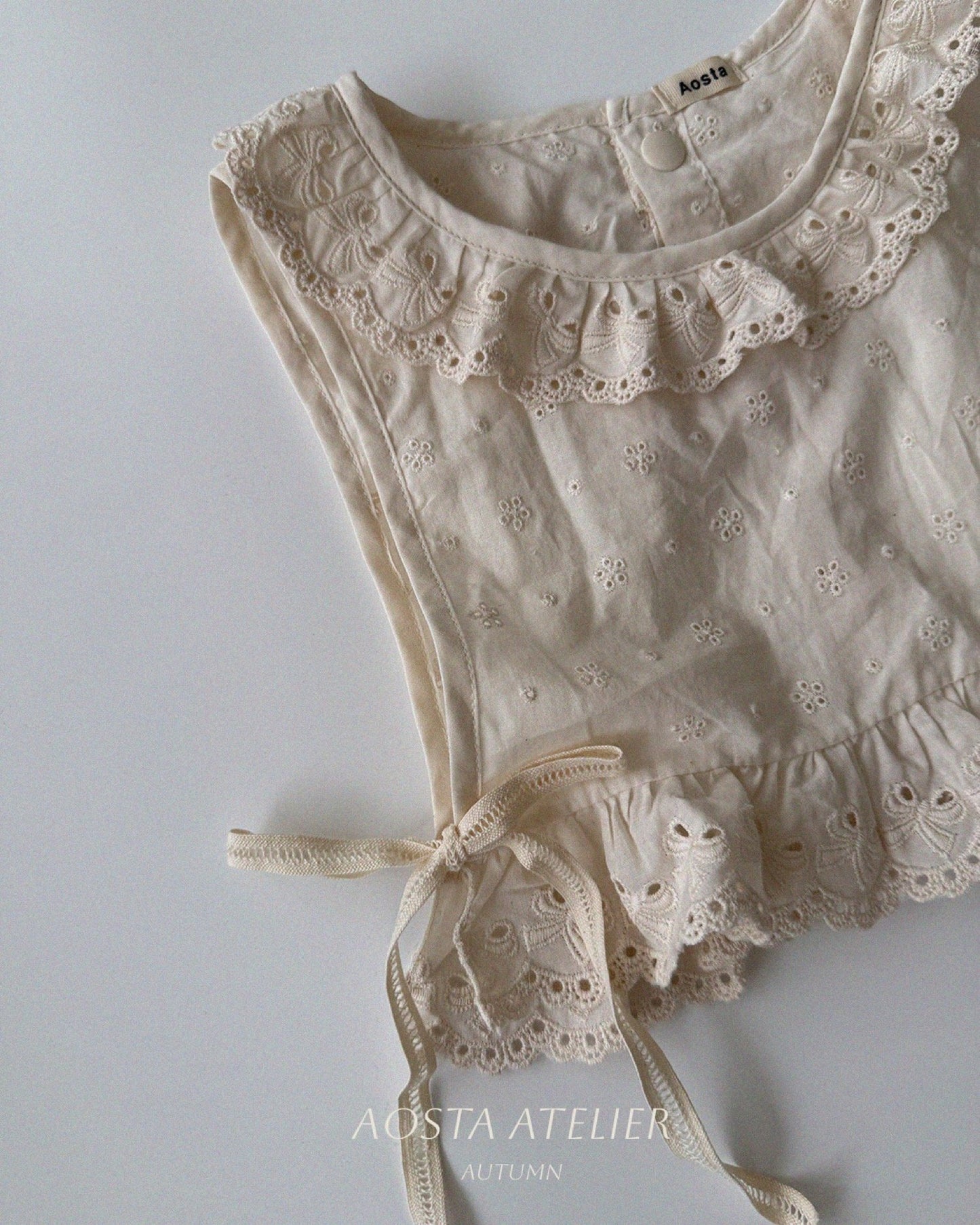 Aosta lace olivia vest