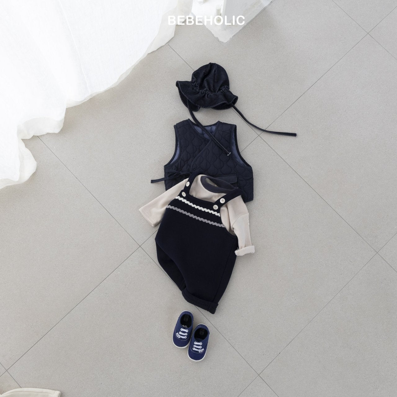 bebeholic morry suspender suit (6-18m)