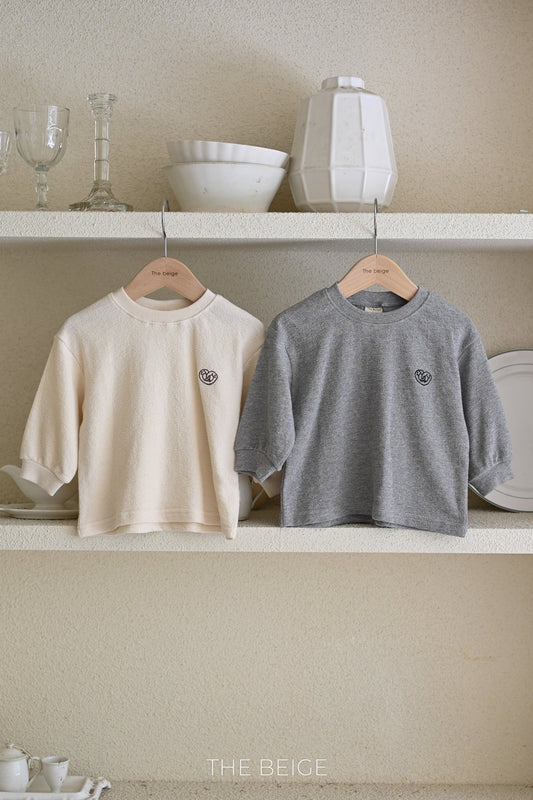 the beige basic long sleeve t-shirt (80-120cm)