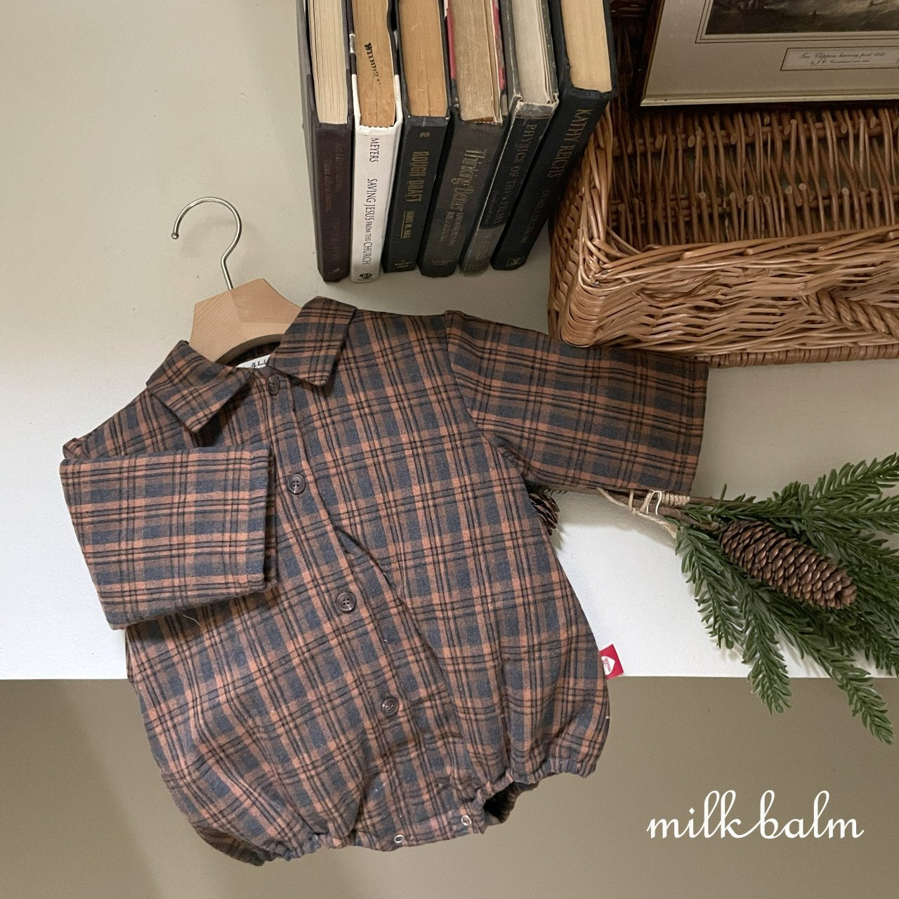 milkbalm liam padded suit (3-18m)