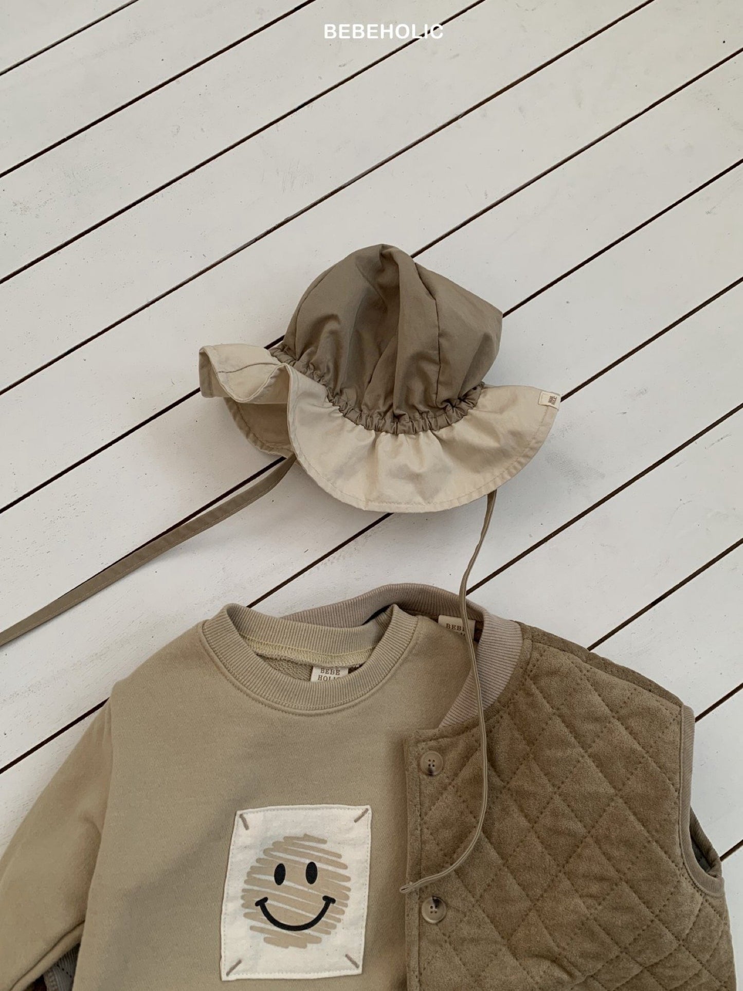 bebeholic smile patch suit (3-18m)