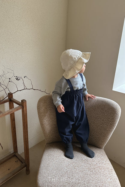 the beige loom suspender suit (6-18m)