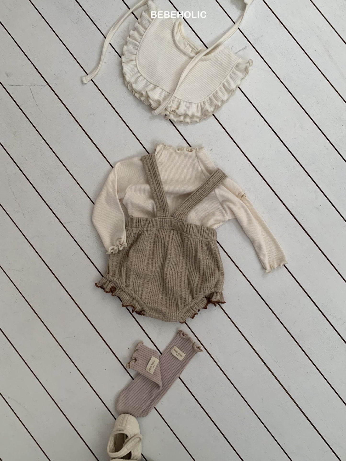 bebeholic easy waffle suspender bloomers
 (3-18m)