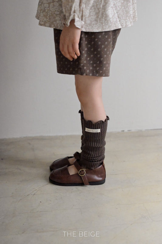 the beige knit warmer