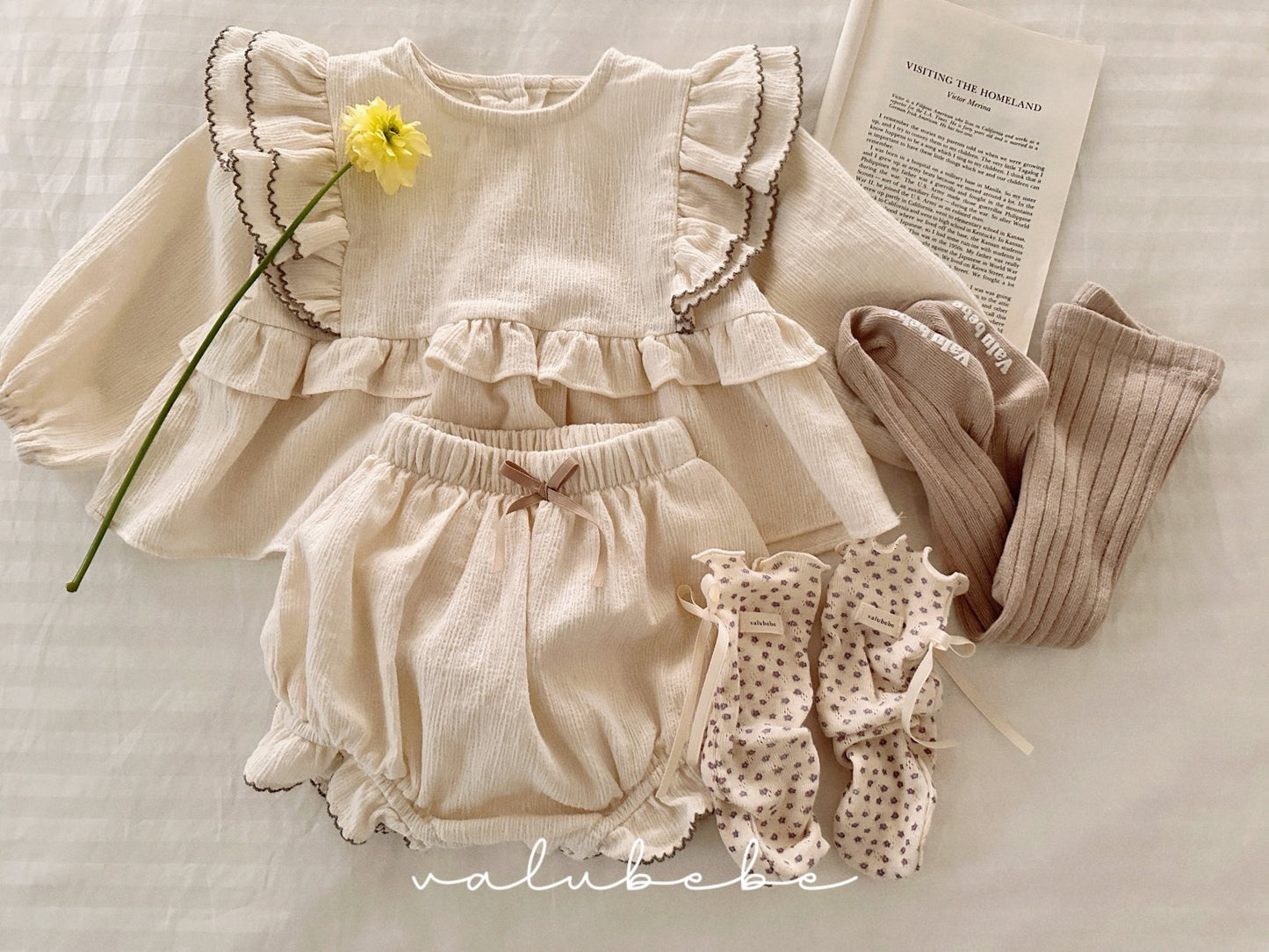 valubebe berry frill bloomers (6-18m)