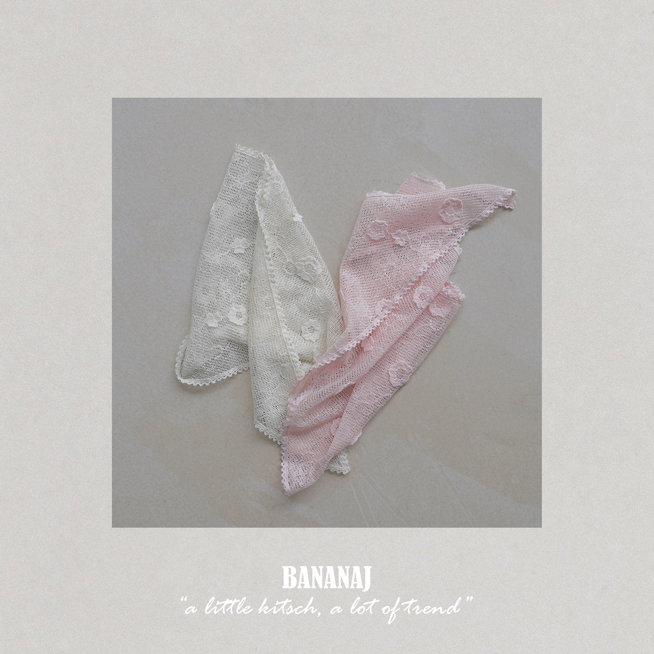 BANANAJ angel scarf