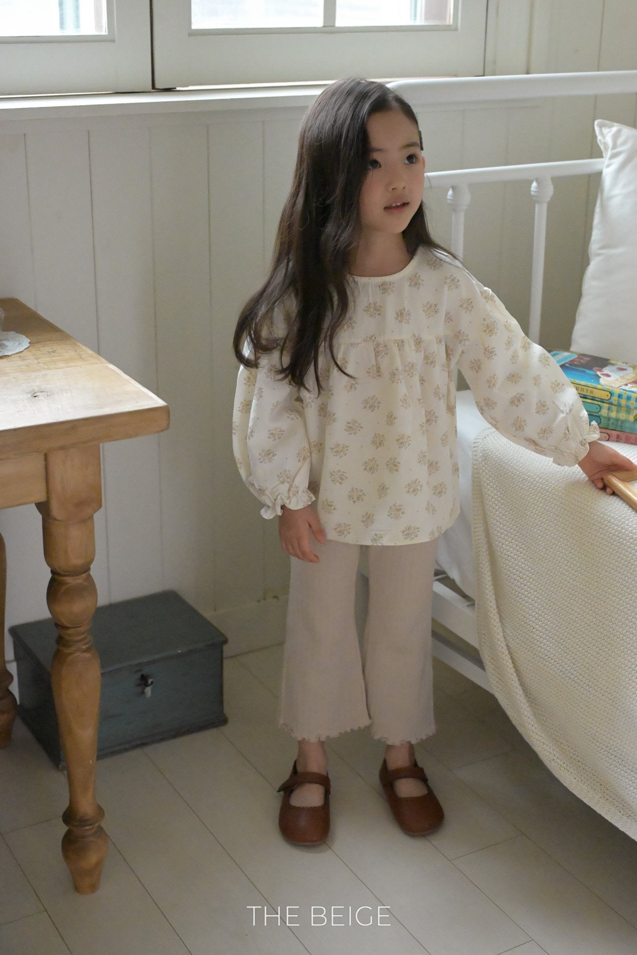 the beige flower blouse (80-120cm)