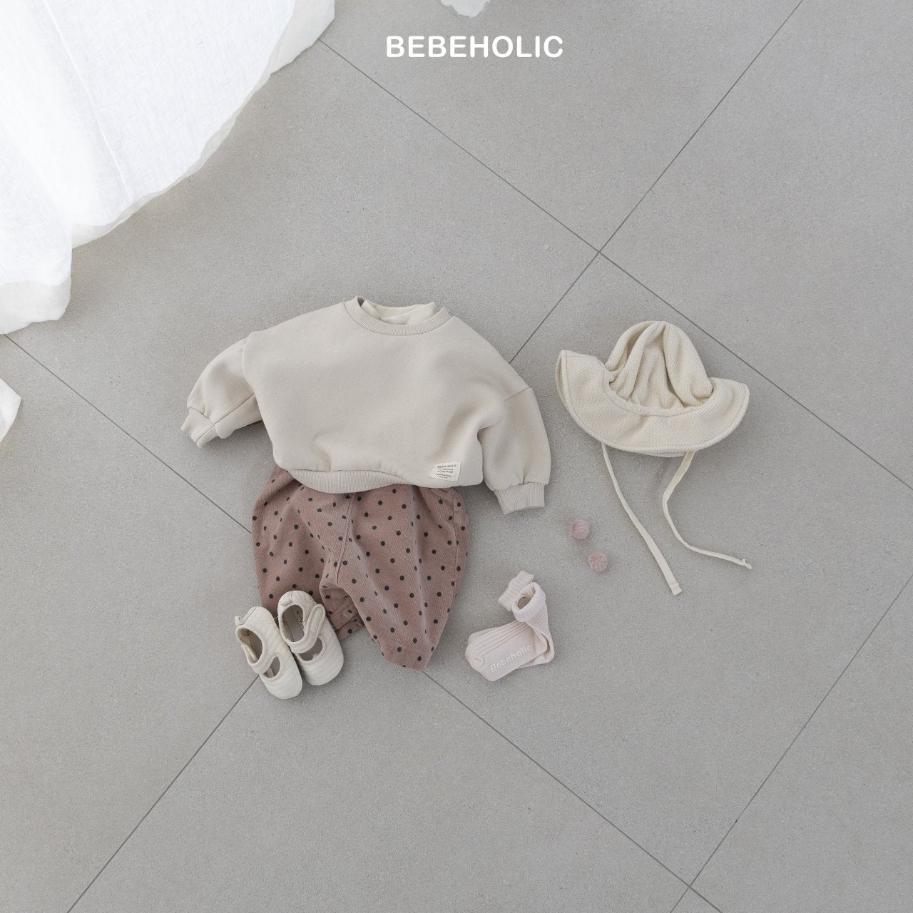 bebeholic rabbit suspender suit (6-18m)