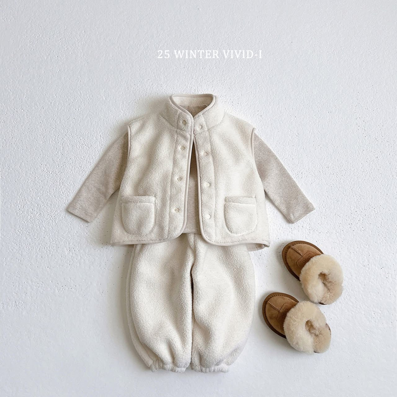 Vivid 素色微高領上衣 (75-135cm)