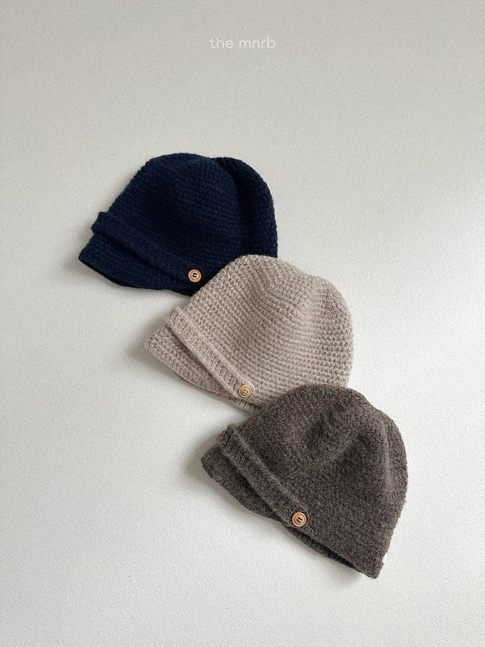 minirobe raid button hat