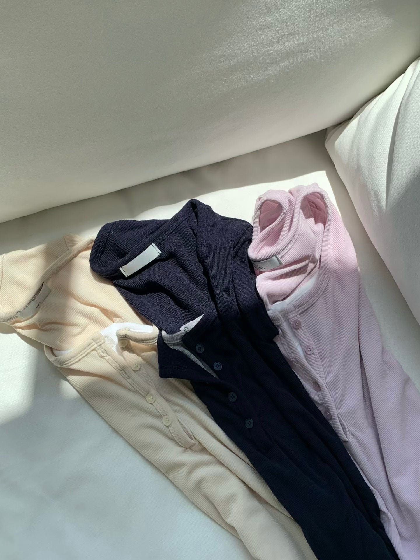 假兩件鈕扣Tee *共3色