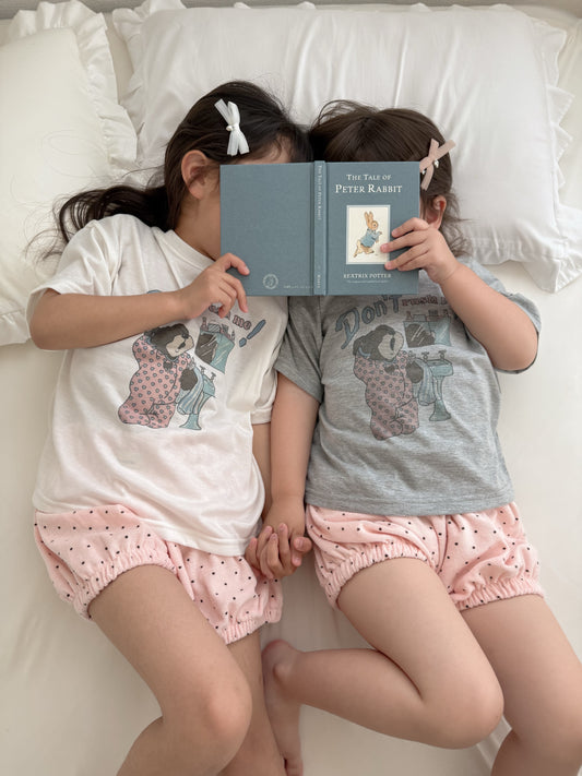 Mollybin essential morning bear ts(kids.Jr.mom)