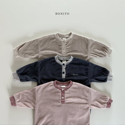 bonito terry color blocking short sleeve suit (3-18m)